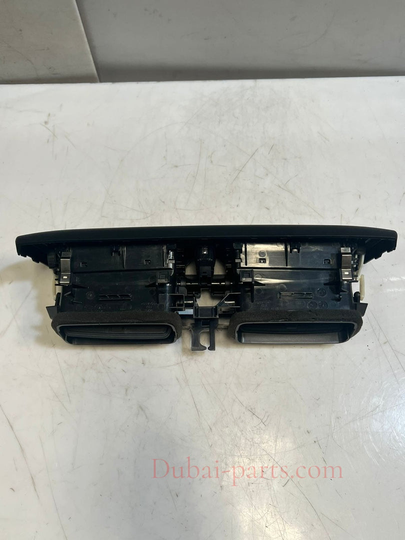 BMW 1 2 Series F20 F21 F22 F23 F2X Dashboard Center Air Vent 9205357 OEM