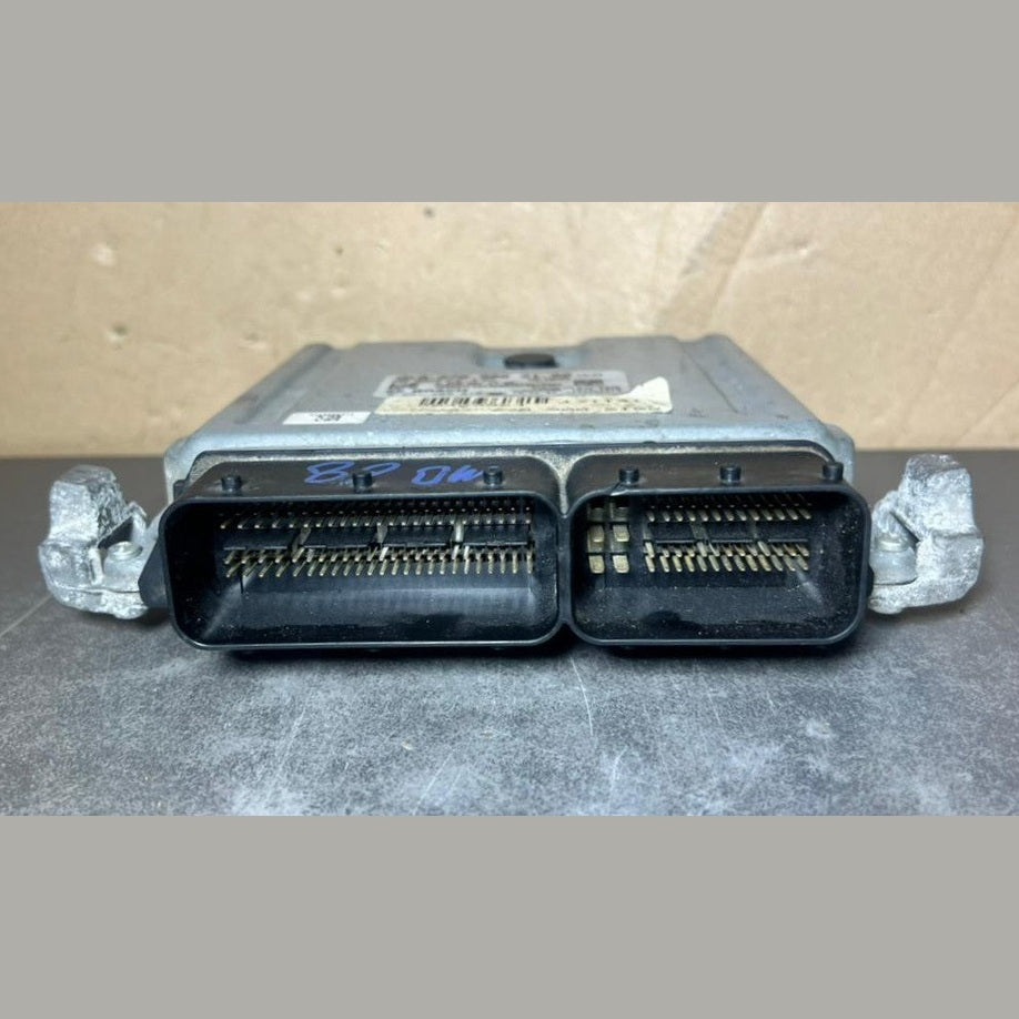 12-18 Mercedes W246 CLA GLA Engine Control Module Unit ECM ECU A270 9002100 OEM