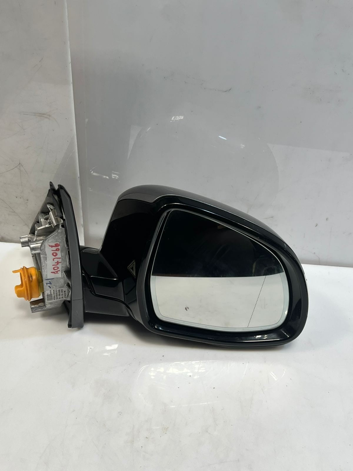 2013-2018 BMW X5 F15 RIGHT SIDE Mirror Frame Base A047066 LHD OEM
