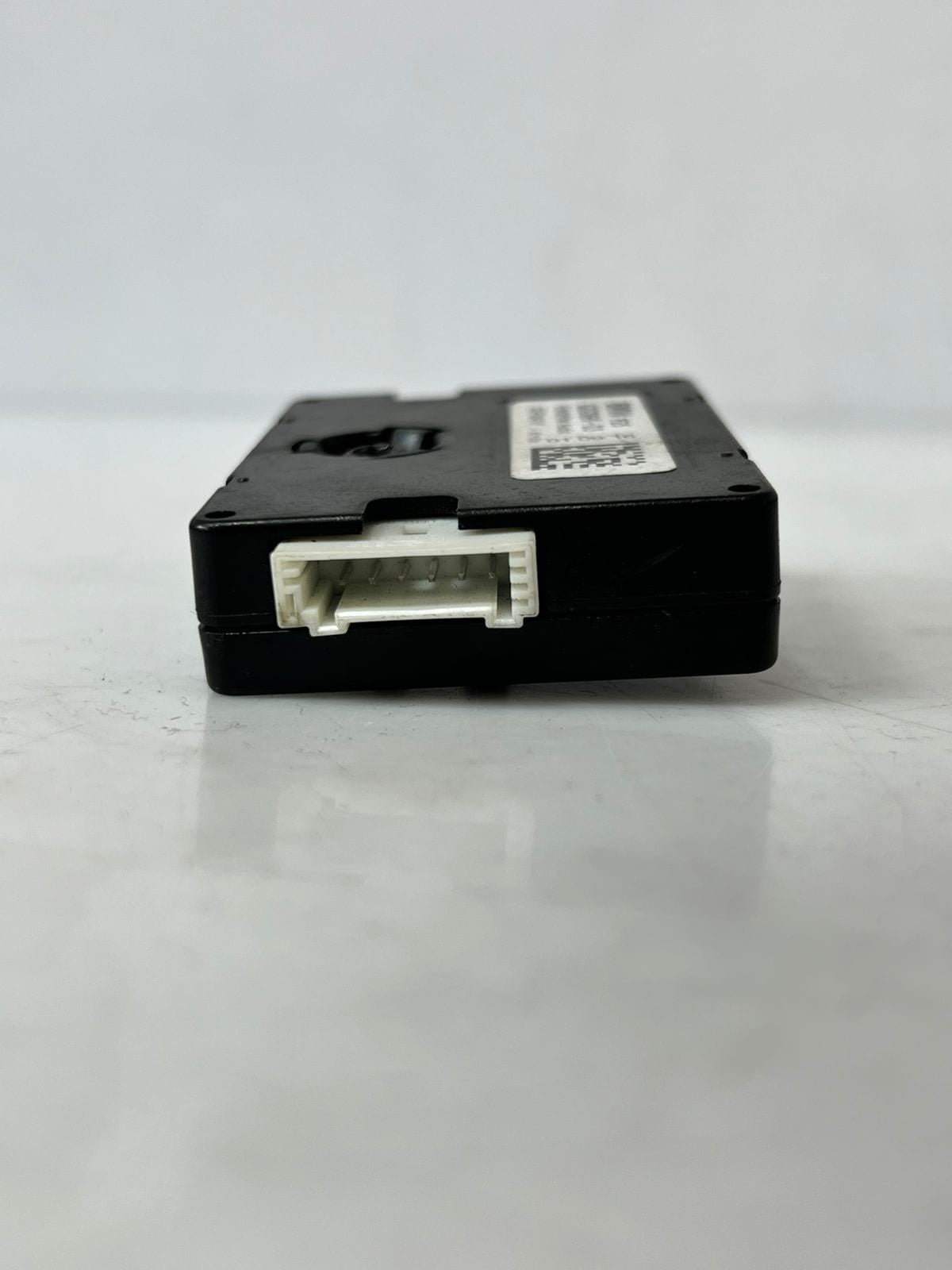 2011-2017 BMW X3 F25 Antenna Amplifier 9202996 OEM