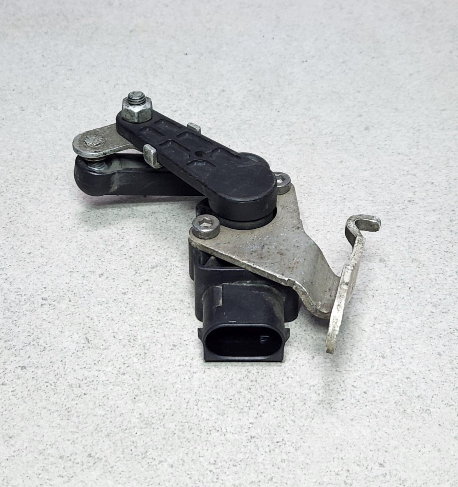 2009 BMW 750i Height Level Sensor 6788571 7 Series F01 F02 F03 F04