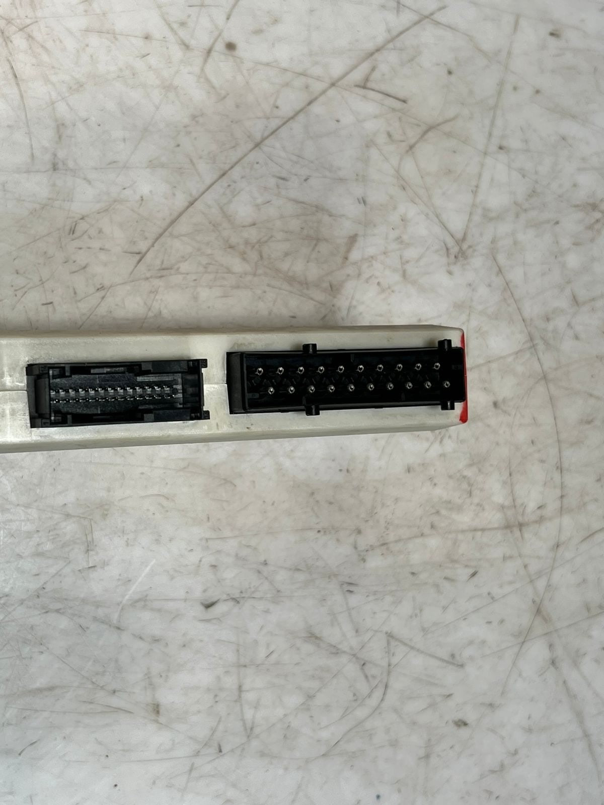 1996-2003 BMW 5 E39 E38 520I GM3 Body Control Module BCM 8376692 OEM