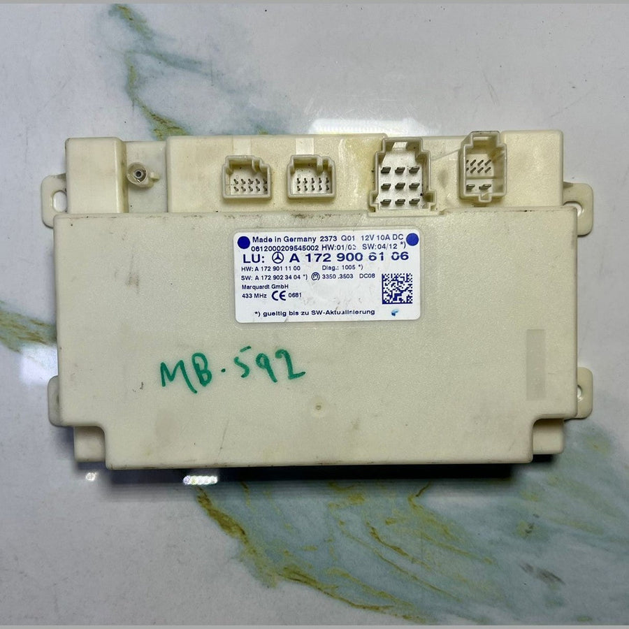 Mercedes W204 C-Class C350 C300 Keyless Go Entry Control Module A172 9006106 OEM