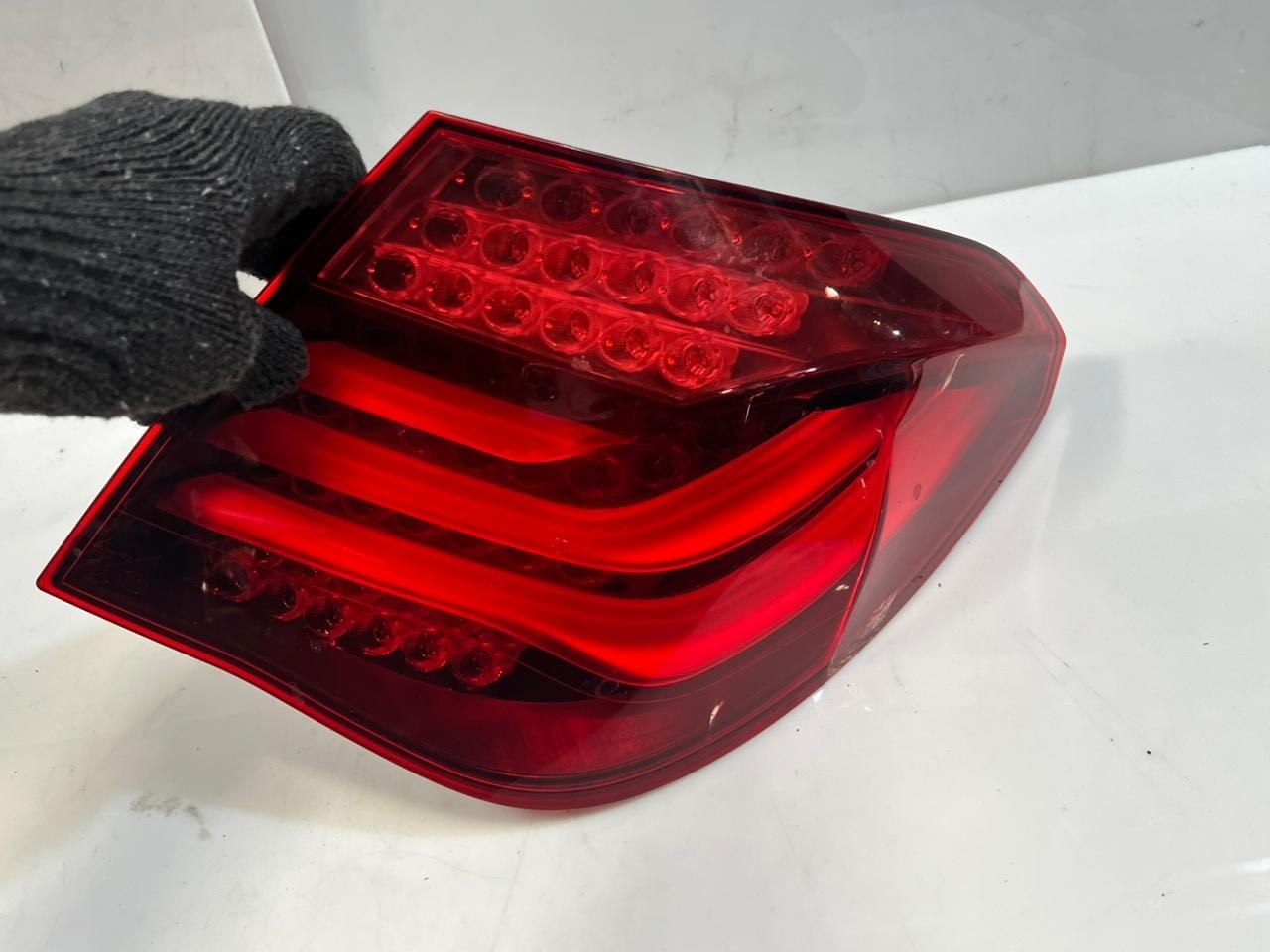 BMW 7' F01 F02 F03 Tail Light Assembly Rear Right With Stop Light 7300268 ECE