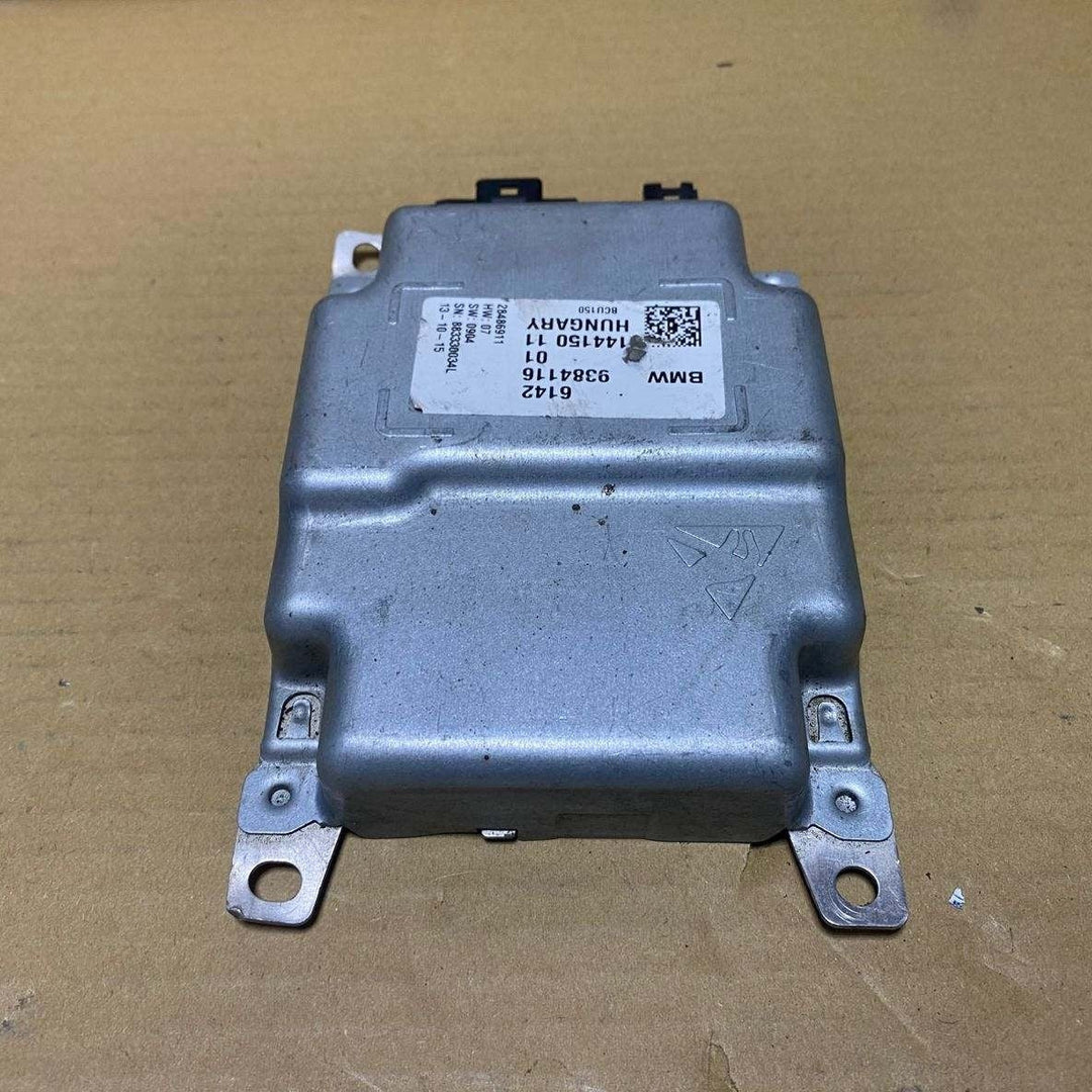 BMW G30 G31 G32 and 7 Series G11 G12 Battery Charging Control Module 9384116 OEM