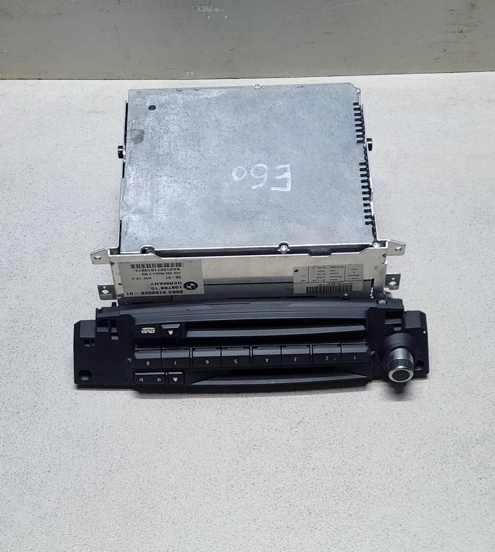2004-2010 BMW 525i Navigation Head Unit  CCC MD 9159026 5 Series E60 E61  OEM