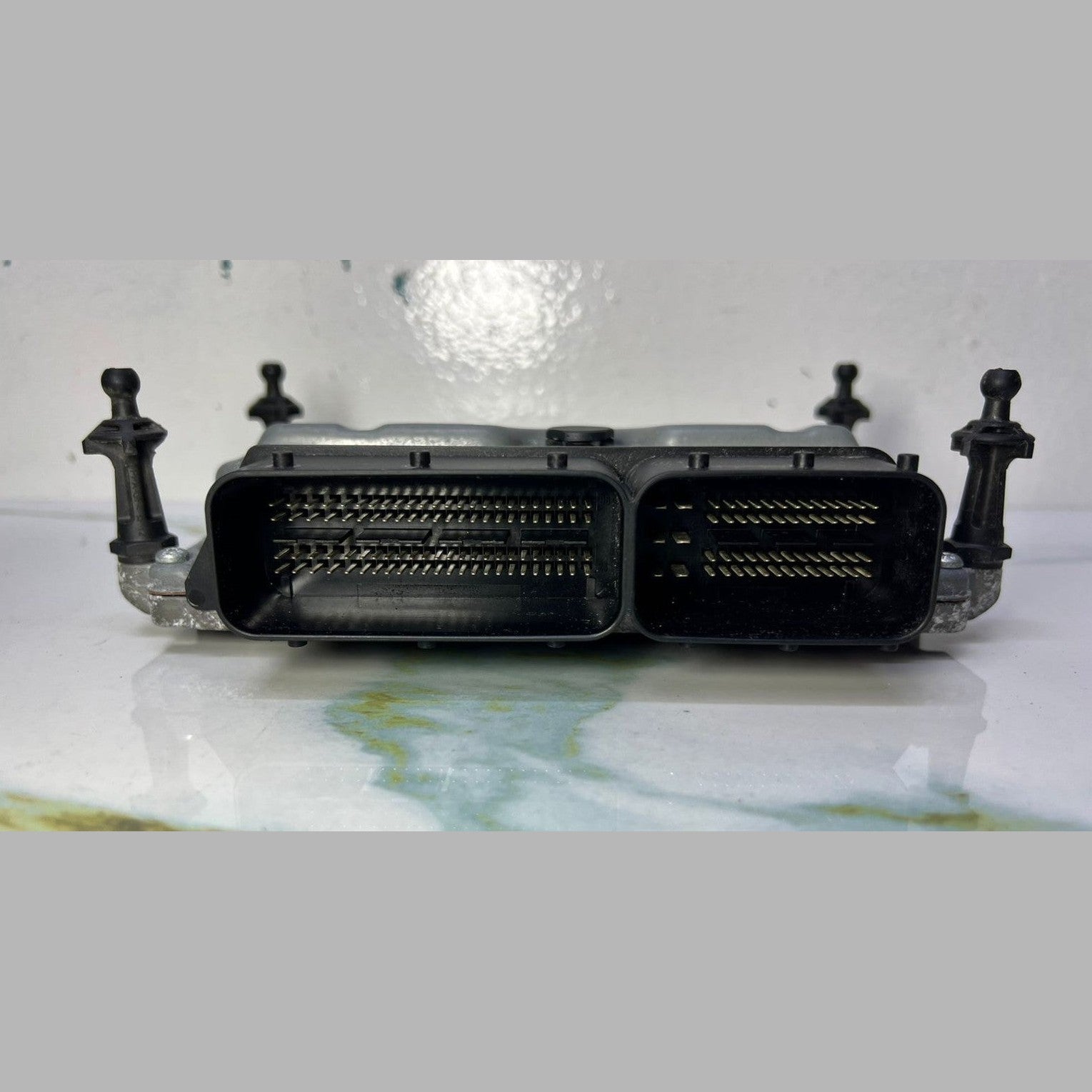 03-06 Mercedes W203 C-Class Engine Control Module Unit ECM ECU A272 1535591 OEM