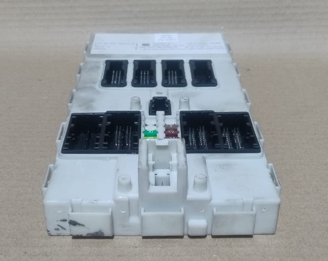 BMW 1 SERIES F20 LCI  116D ECU B37 ENGINE IGNITION KIT OEM+ KEY OEM  8589141