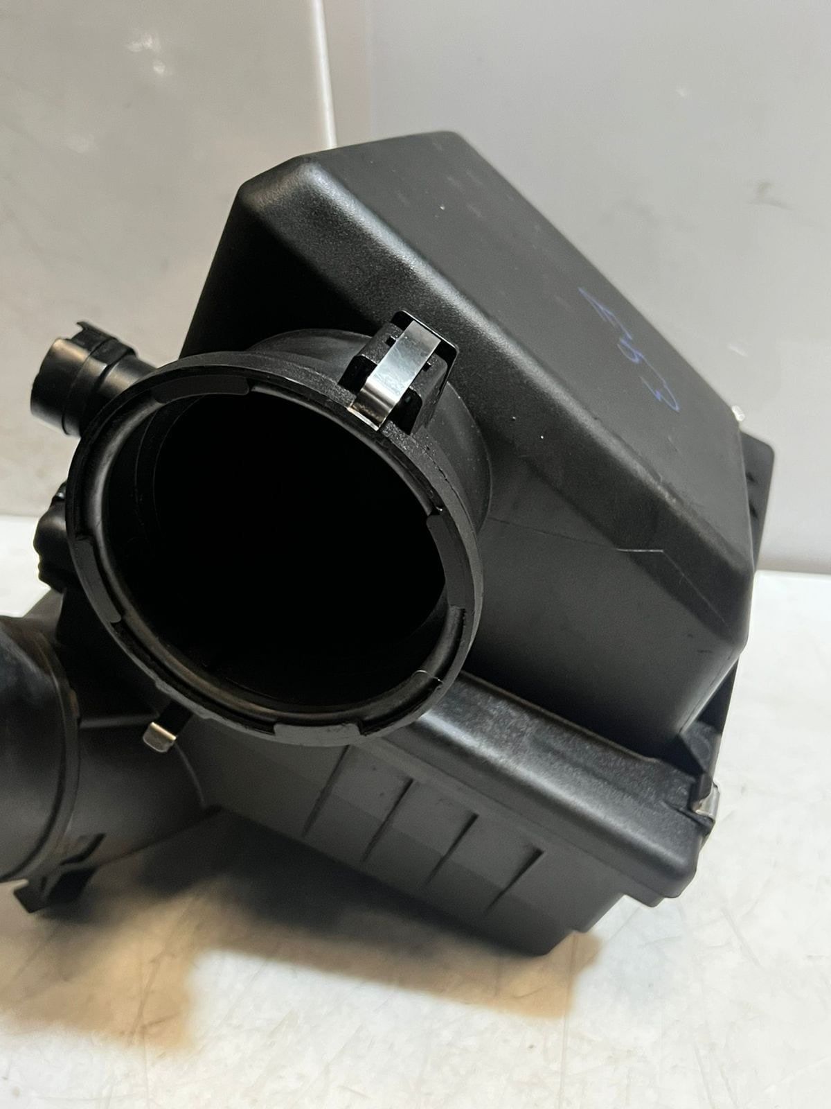 2000-2006 BMW X5 E53 4.4i PETROL 235KW Air Cleaner Filter Box 1437112 OEM