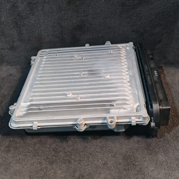 BMW X5 E70 X6 E71 30dX Diesel N57 ECU DDE 2012 ECU ONLY - 8517015