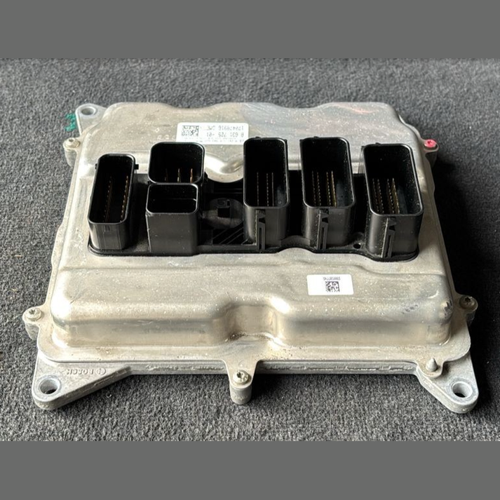 BMW F01 F02 F06 F07 F12  550i 650i 8 614 ENGINE CONTROL UNIT MODULE - 8614915