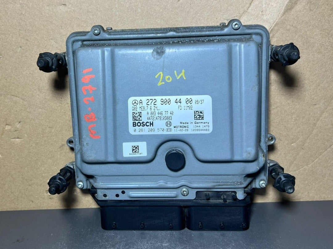 08-12 Mercedes W204 C-Class Engine Control Module Unit ECM ECU A272 9004400 OEM