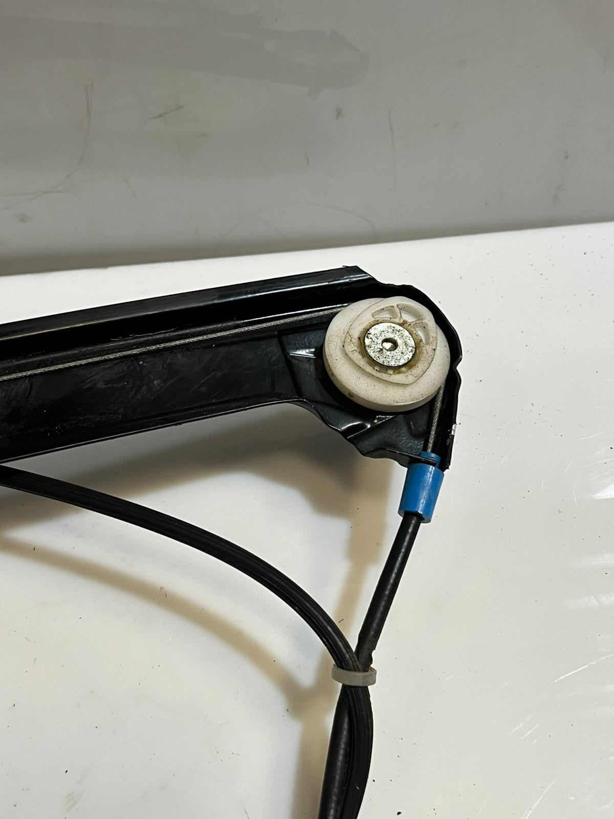 2000-2006 BMW X5 E53 Front Left Window Regulator With Motor 8254911 OEM