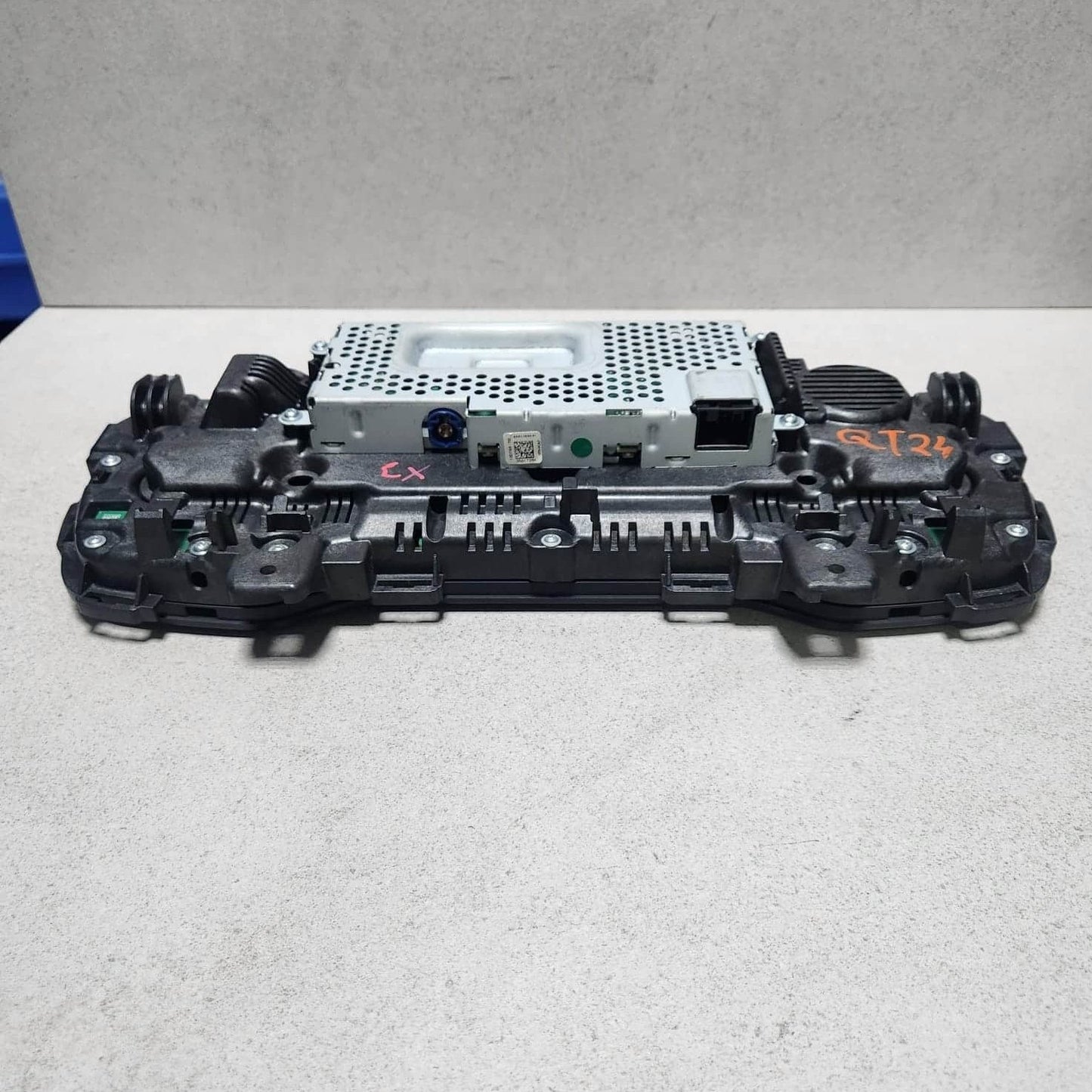 2017-2020 BMW 530i Instrument Cluster 9392558 G01 G12 G30 G32 G38 530E and 740E