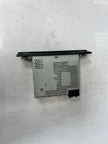 BMW C33 OCEANIA 12V DC NEGATIVE GND Business Radio 8362349 OEM