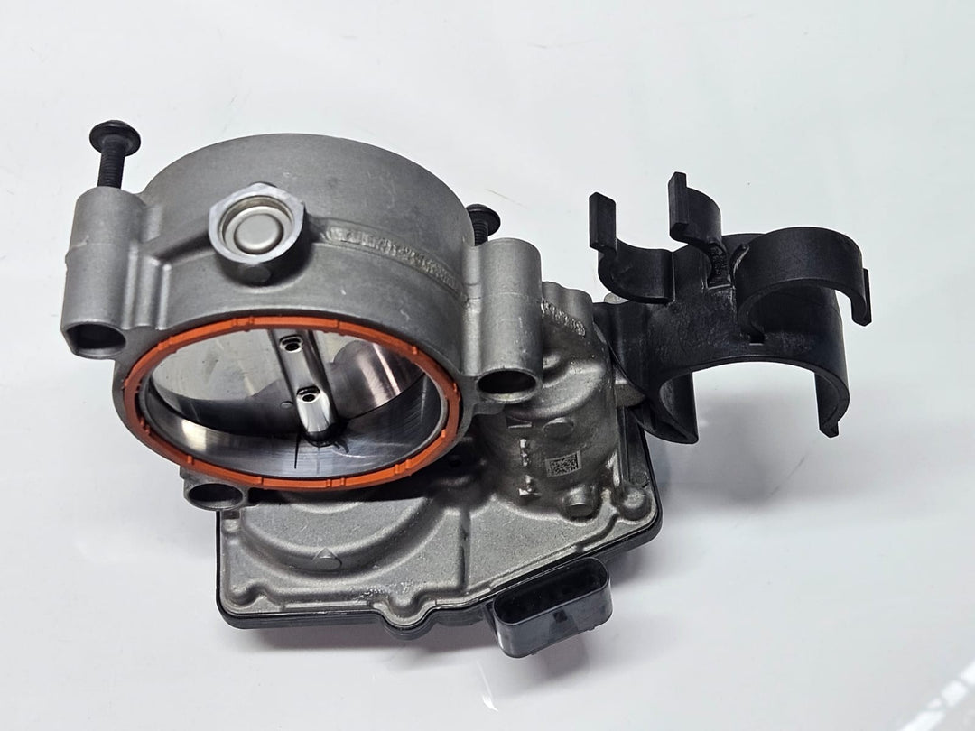 8667415-2019-2022 BMW 540i G01 G02 G05 G11 G12 Throttle Valve Body OEM