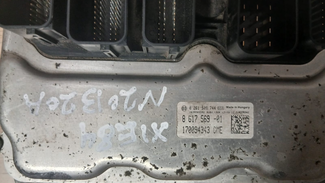 BMW X1 E84 N20 Engine ECU DME CAS3 Key Set Manual OEM 8617569