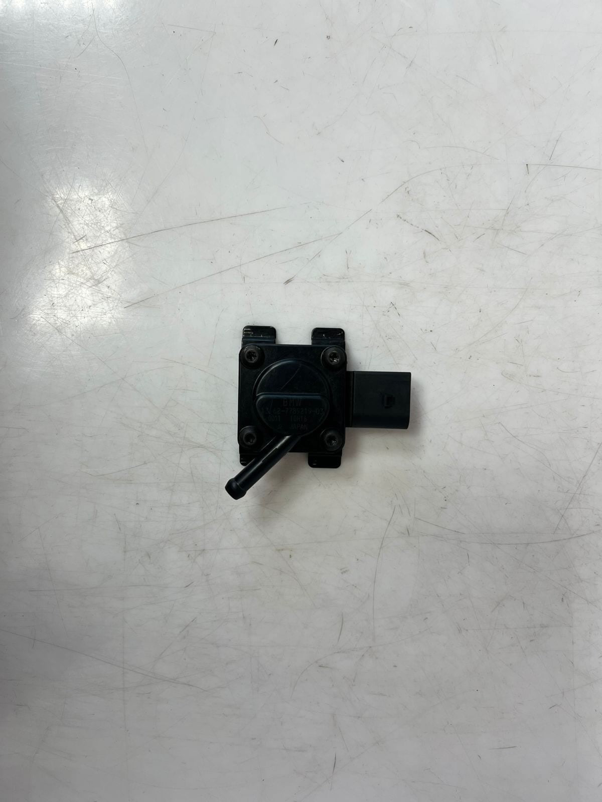 BMW E60, E90, E91, E92, E53 Exhaust Gas Pressure Sensor 7789219 OEM
