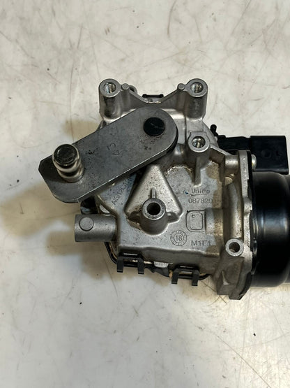 OEM BMW 3 SERIES G20 G26 RHD FRONT WIPER MOTOR & LINKAGE 7427910 OEM