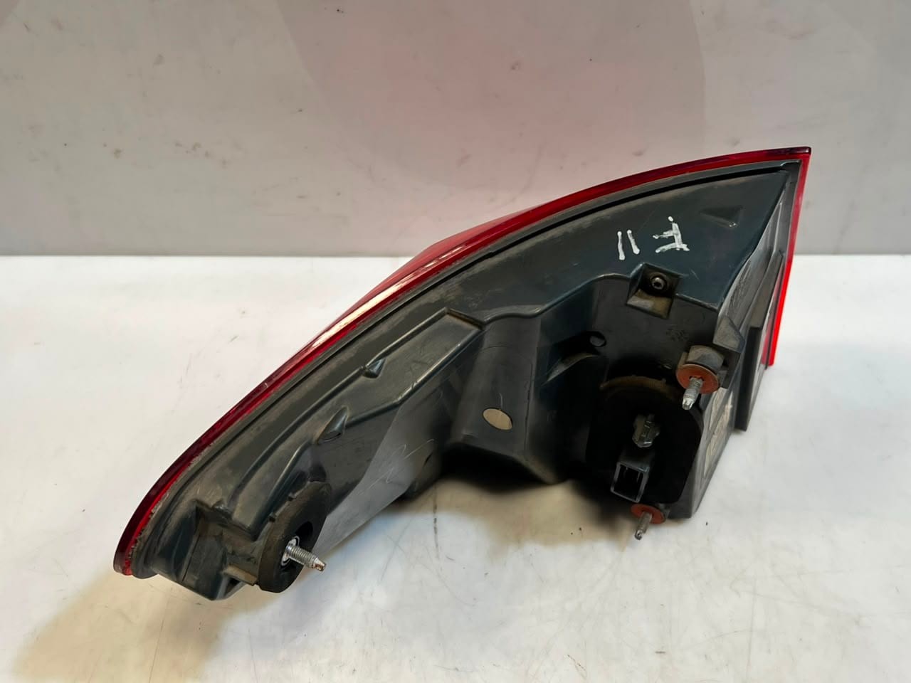 2010-2016 BMW F11 FENDER 528i LEFT RIGHT Tail Light BACK LIGHT 7203233 7203234