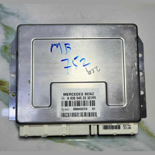 2006-2011 Mercedes-Benz CLS500 Airmatic Suspension Control Module A0365453232