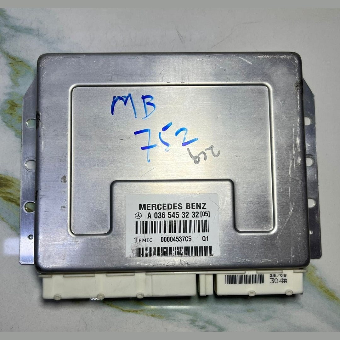 2006-2011 Mercedes-Benz CLS500 Airmatic Suspension Control Module A0365453232