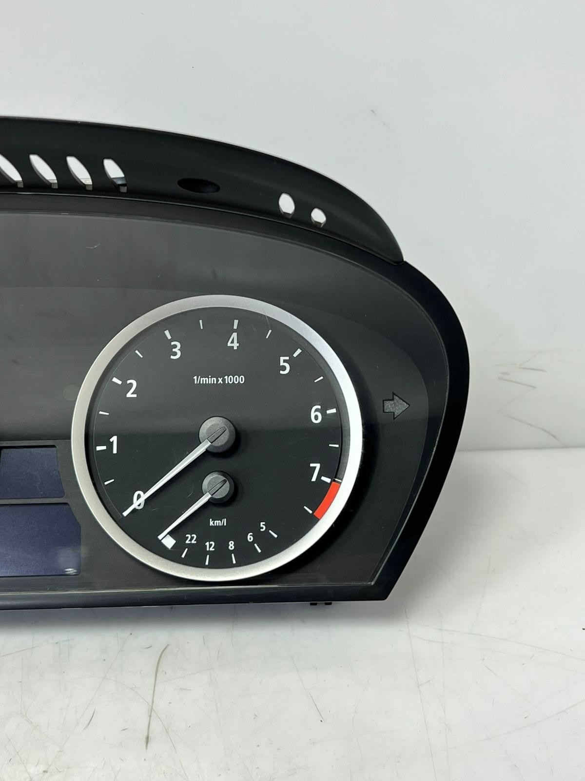 2002-07 BMW 525i 5 Series E60 N52B25 SPEEDOMETER Instrument Cluster 9135252 OEM