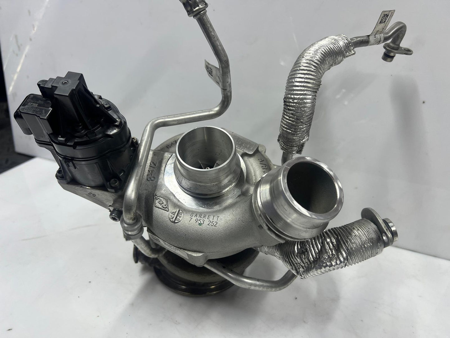 Turbocharger 9845814 BMW G20 G21 G30 G31 320i with 2.0 B48 petrol