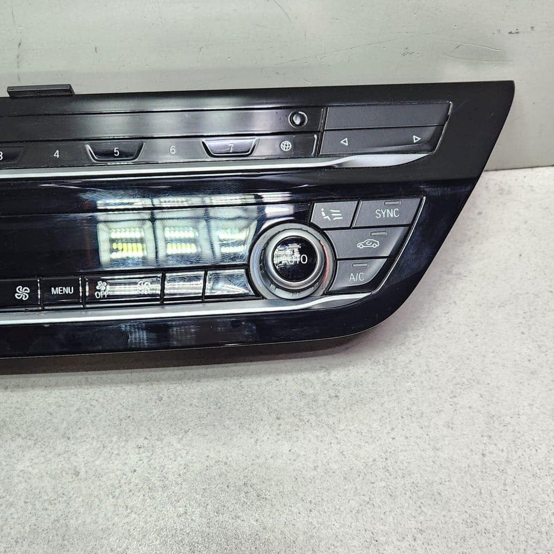 BMW Climate Heater Control Panel 7947856 5 Series G30 G31
