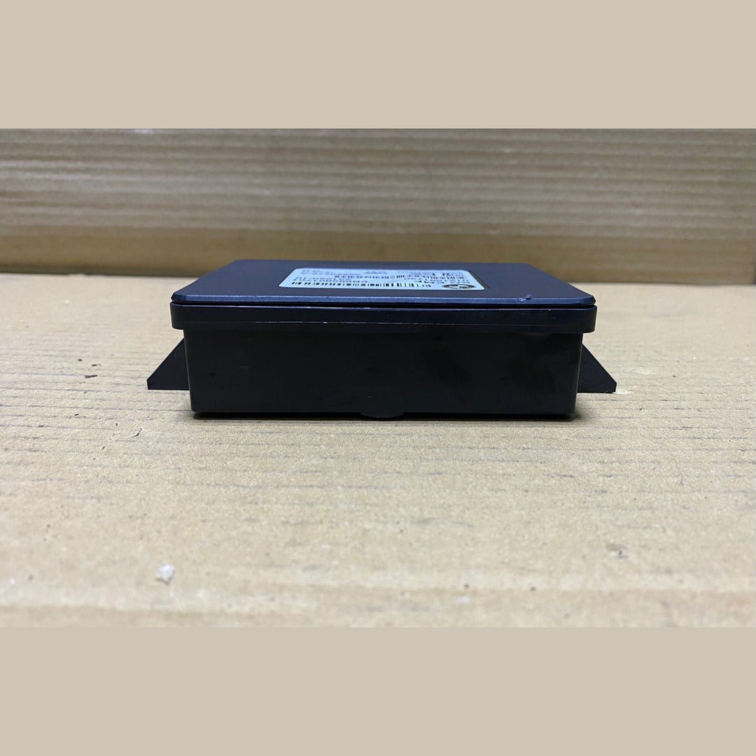 2010-2017 BMW X3 Parking Brake Control Module 6863800 F10, F11 5 Series and F25 