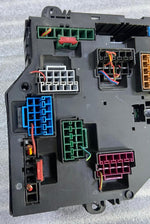 Bild in die Galerieansicht laden, OEM BMW 528i F10 Rear Power Distribution Fuse Box Module 9264923