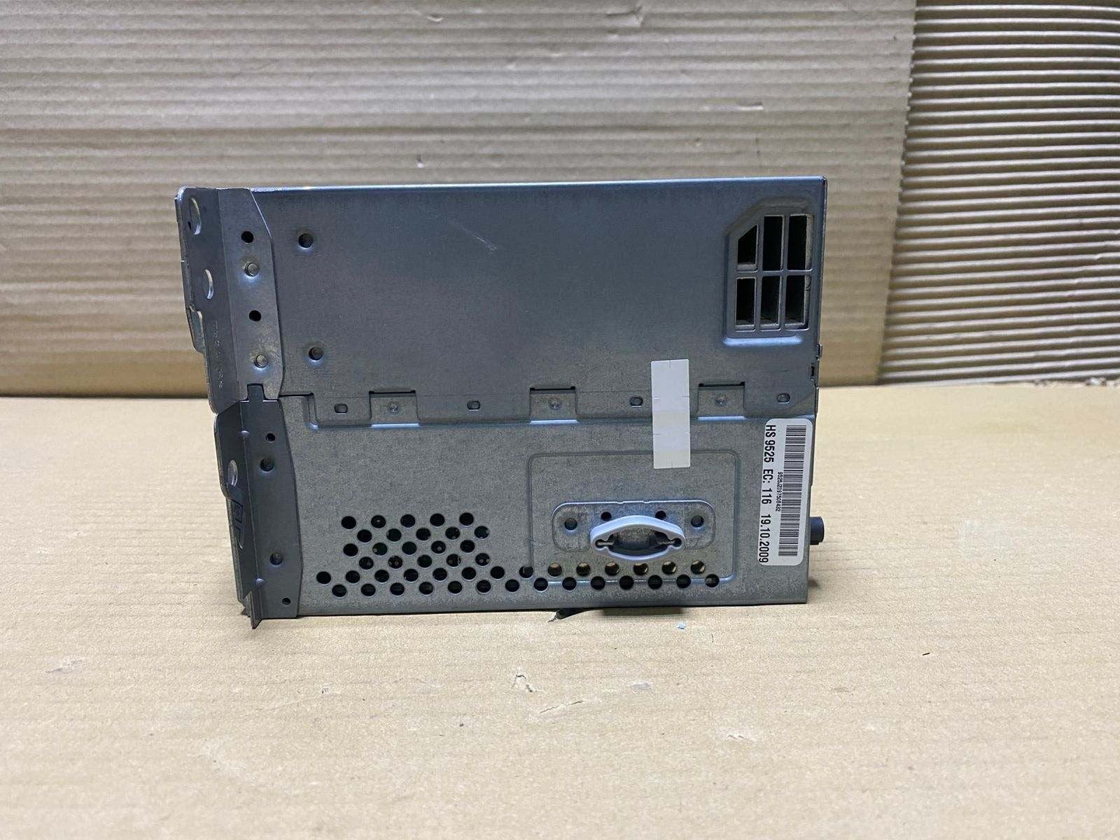 BMW F02, F07, F10, F25 Navigation System Computer 9223402 HEAD UNIT OEM