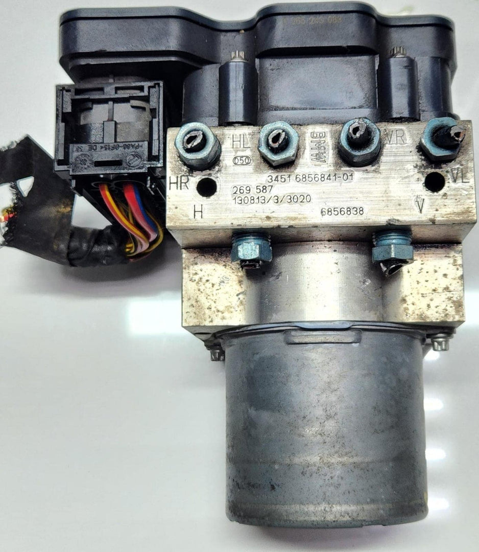 2010-2016 BMW 535i ABS Pump Module 6865860 F10 F11 OEM 