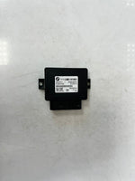 Load image into Gallery viewer, 2010-2017 BMW X3 F10, F11 5 F25 Parking Brake Control Module 6863800 OEM
