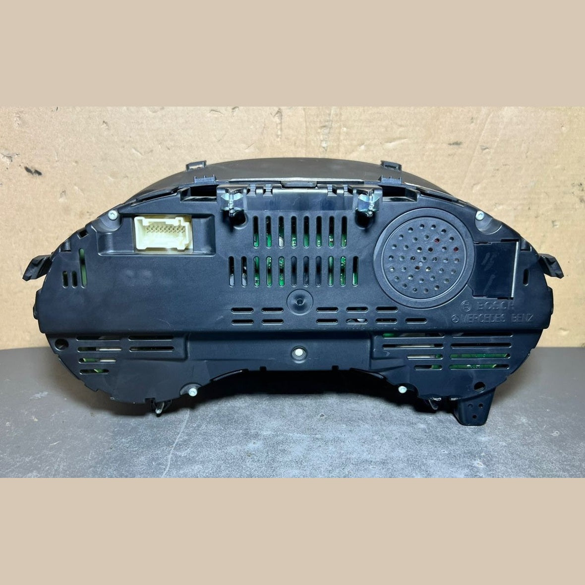 14-17 Mercedes-Benz W117 CLA Instrument Cluster Speedometer A117 9002001 OEM