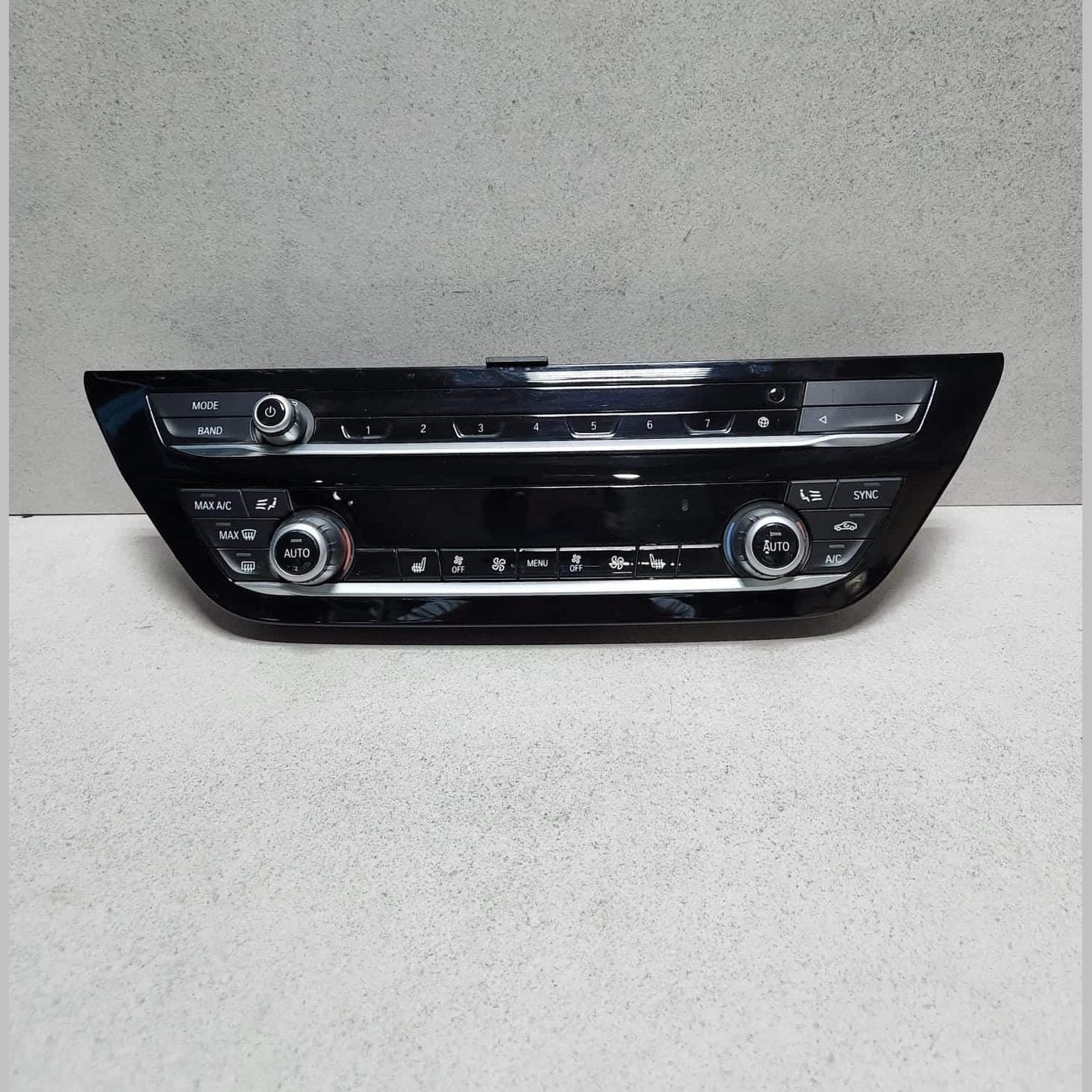 2017-2023 BMW 540i Climate Control Unit 7947870 540i 550i G30 G31