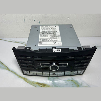 Mercedes-Benz w218 Radio Audio Head Unit CD Player  A 218 900 87 02 OEM