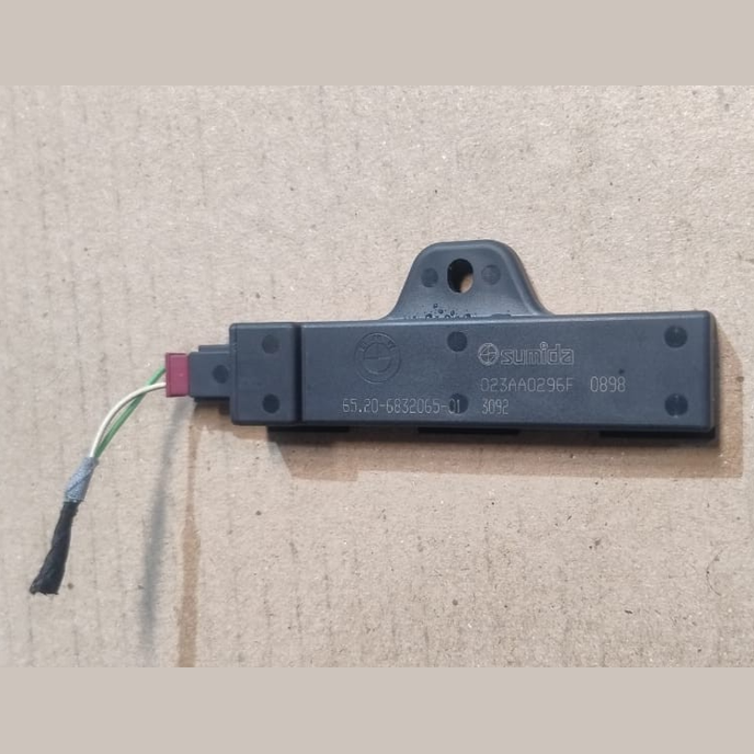 BMW F40 G20 G21 G11 G12 G15 G16 KEYLESS ENTRY COMFORT ACCESS ANTENNA- 6832065