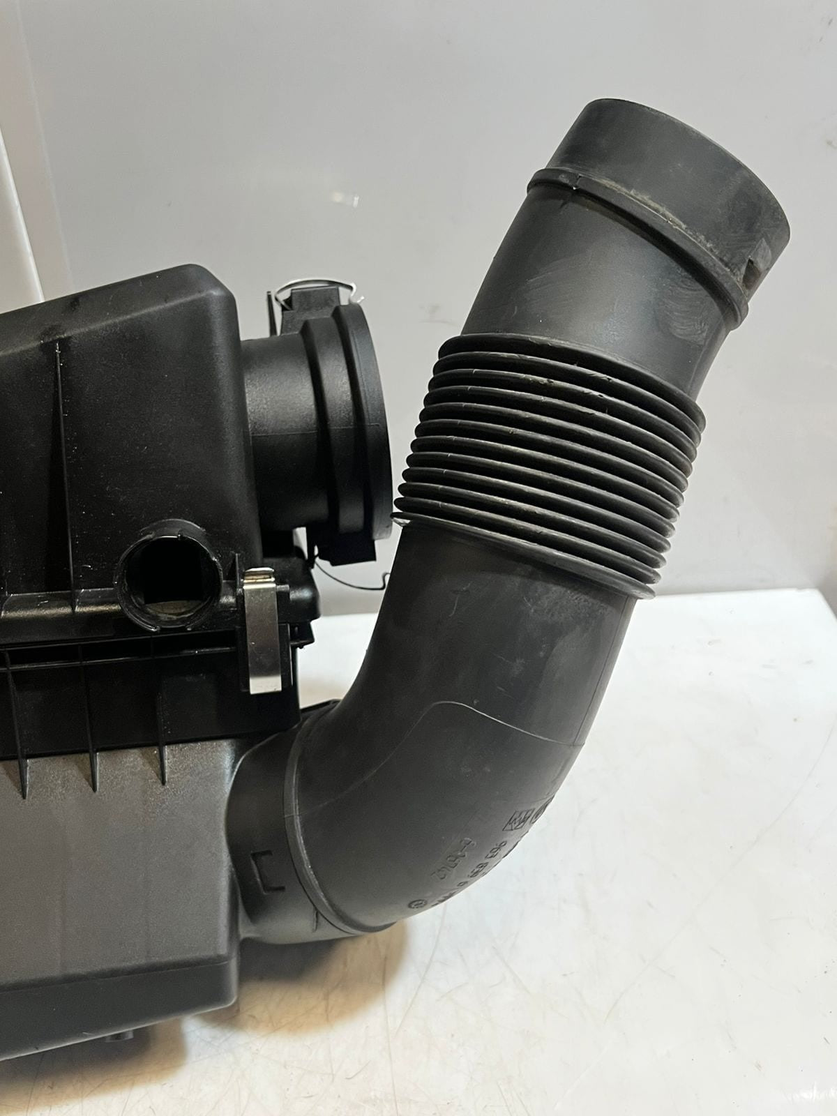 2000-2006 BMW X5 E53 4.4i PETROL 235KW Air Cleaner Filter Box 1437112 OEM