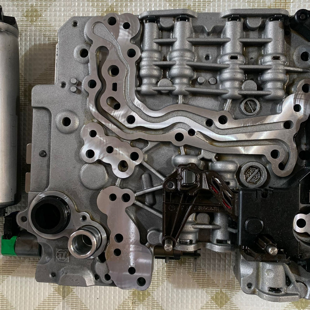 BMW 8HP45 F10 520I ZFS 8-SPEED AUTOMATIC TRANSMISSION MECHATRONIC  7647286