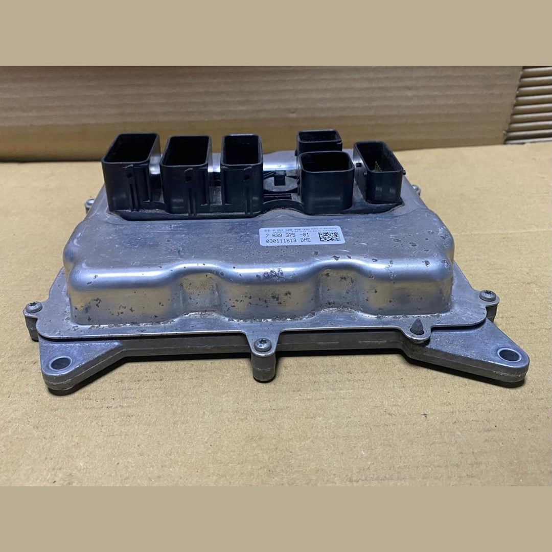BOSCH Toyota Camry Engine Control Unit 7639375