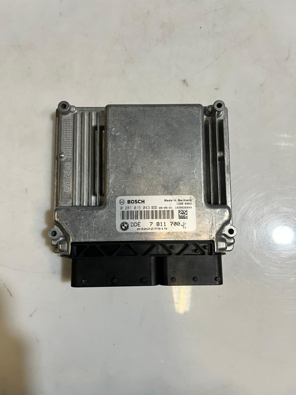 BMW E87 N47D Engine Control Unit ECU SET DDE + CAS3 + 1KEY 7811700 OEM