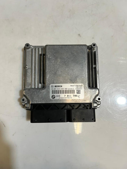 BMW E87 N47D Engine Control Unit ECU SET DDE + CAS3 + 1KEY 7811700 OEM