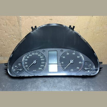 03-06 Mercedes-Benz W203 C-Class Instrument Cluster Speedometer A203 5408747 OEM