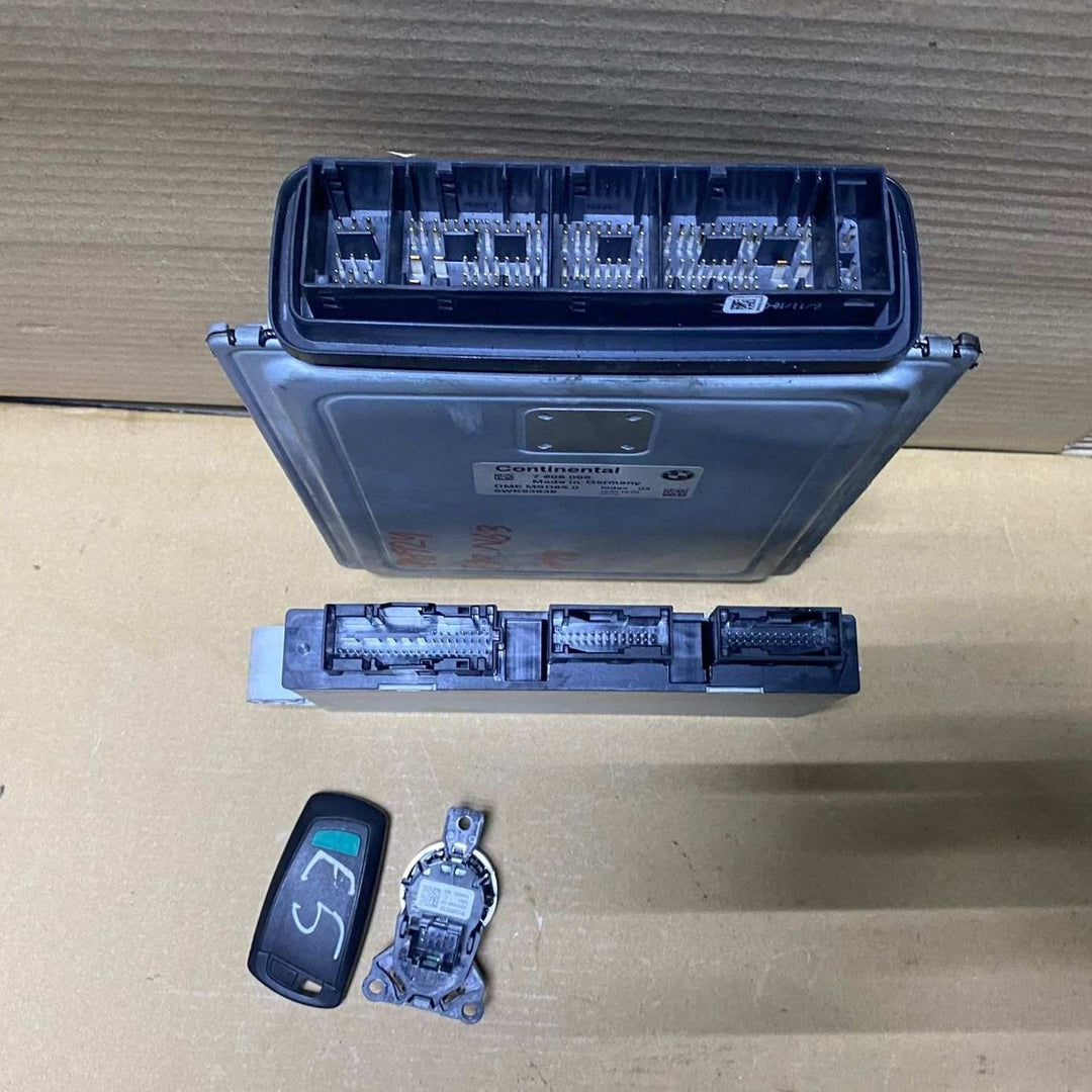BOSCH 2009-2013 BMW 750i Engine Control Module 7608099 BMW 550i and 750i F01 F02