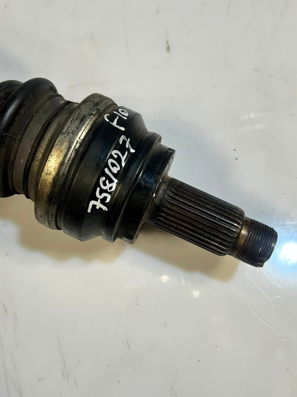 2010-2016 BMW 5 Series F10, F11 F07 528i Rear Left Drive Shaft 7581027 OEM