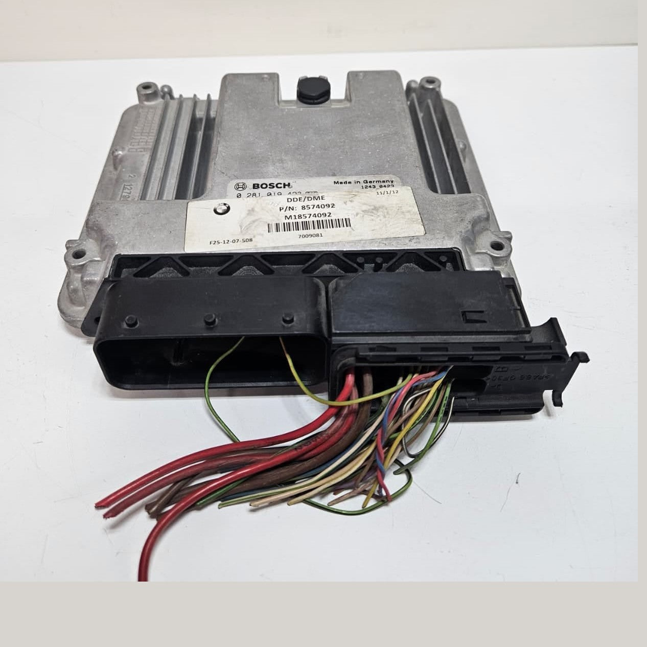 OEM BMW F10 520D Engine ECU DDE N47 BOSCH engine 8574092