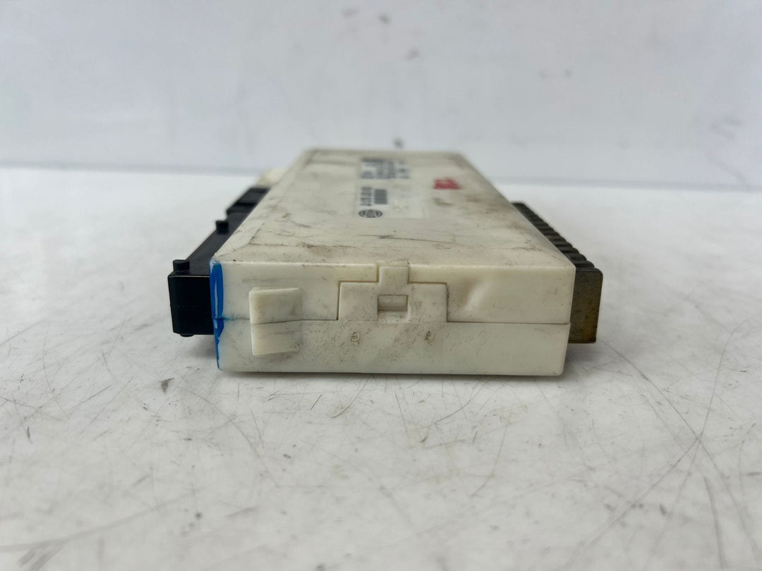 2001 BMW 740i E39 and E38 GM3 HIGH 12V Body Control Module 6901228 OEM