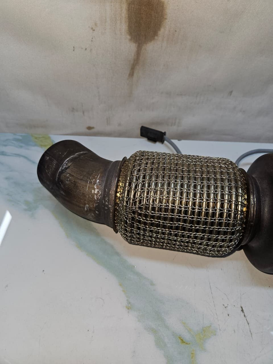 2016-2018 BMW 140i, 240i 340i B58 Gen1 engine Catalytic Converter 8629908 OEM