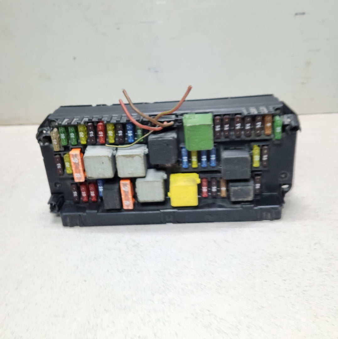 2010-2014 Mercedes CLS550 Sam Module Relay Fuse Box A2129007024 W218 CLS-Class  